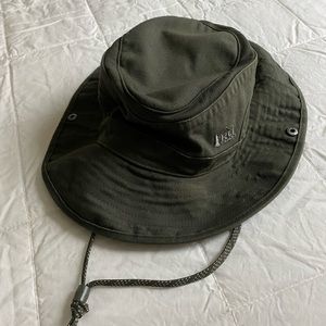 REI explorer hat